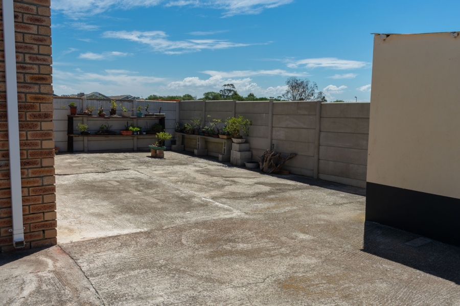 3 Bedroom Property for Sale in Fairview Eastern Cape